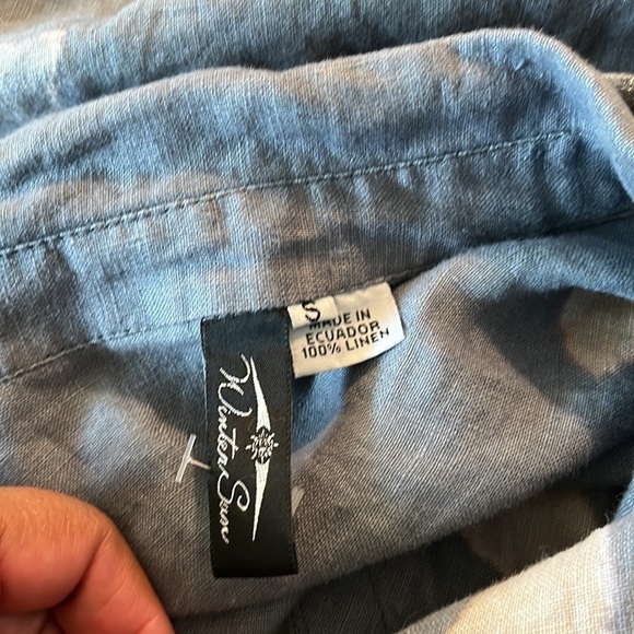 Hand painted tunic top.  100% Linen.  Made in Ecuador.  Size Small. - Picture 4 of 8